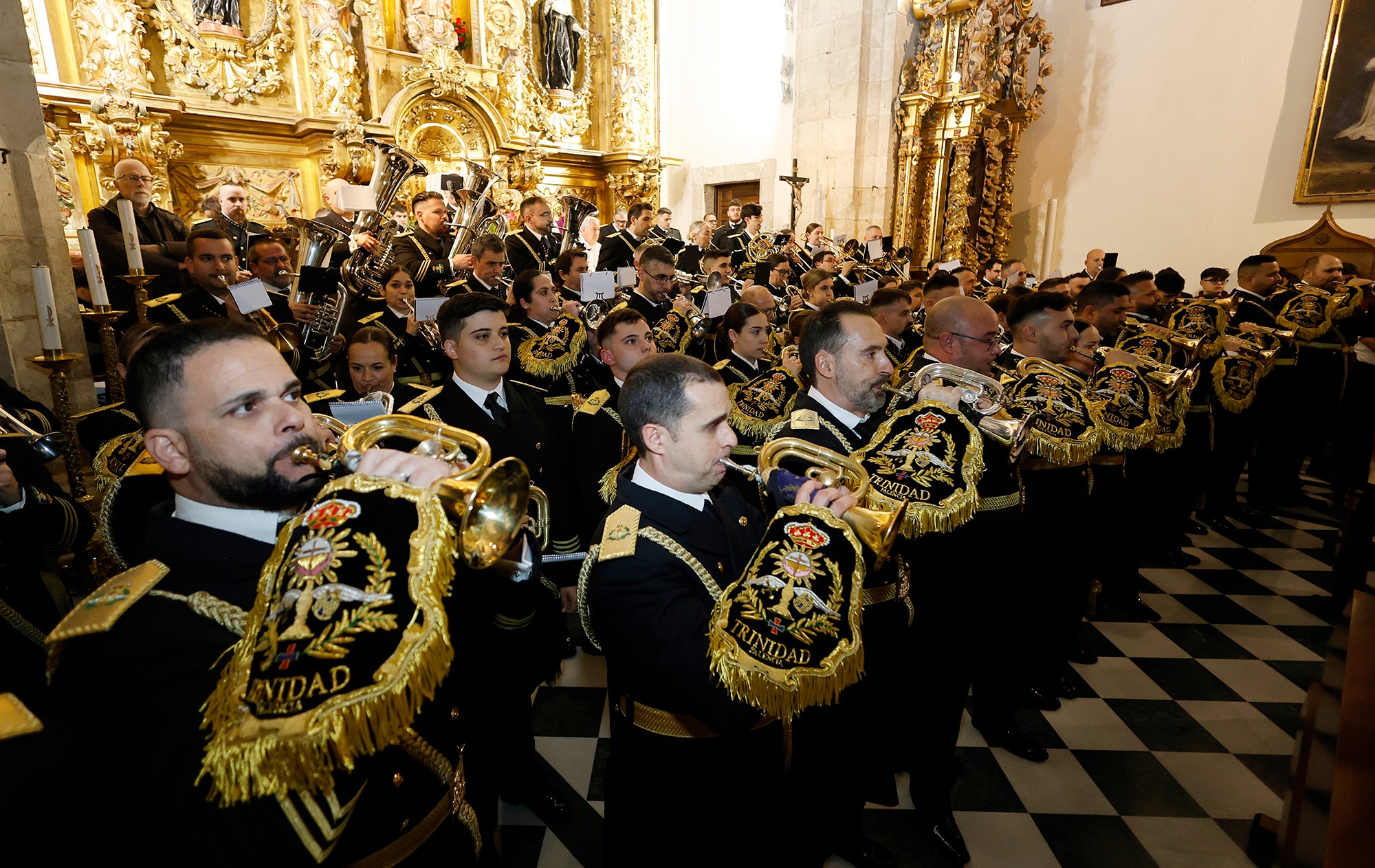 La lluvia obliga a suspender la procesión de la Sentencia