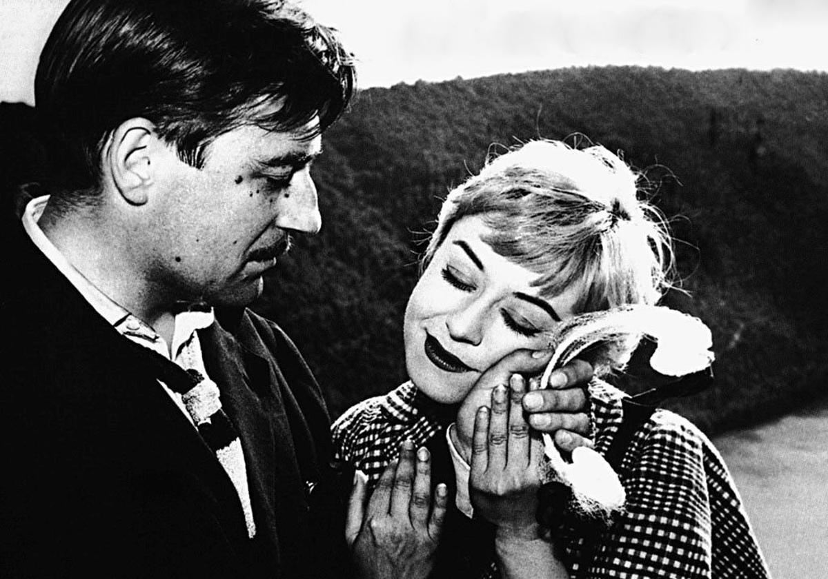 François Perier y Giulietta Masina en un pasaje de 'Las noches de Cabiria', de Federico Fellini.