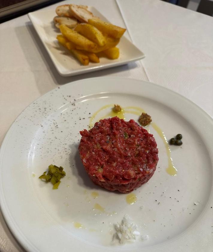 Imagen secundaria 2 - El Chaval de Lorenzo, cocina tradicional castellana en el centro de Palencia