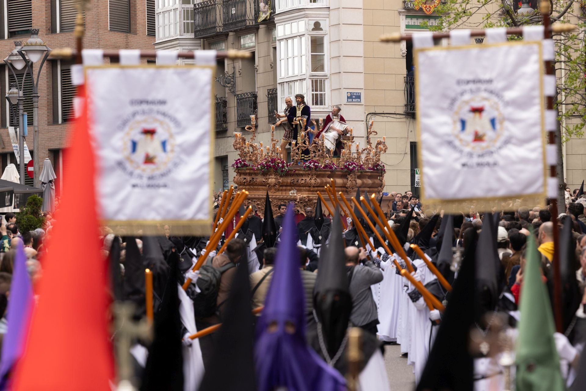 La procesión del Cristo de Medinaceli de Valladolid, en imágenes