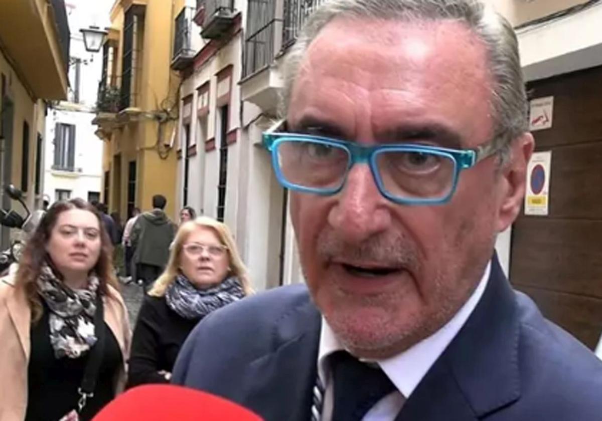 Carlos Herrera evita hablar de las demandas del Rey Juan Carlos a Revilla y Corinna