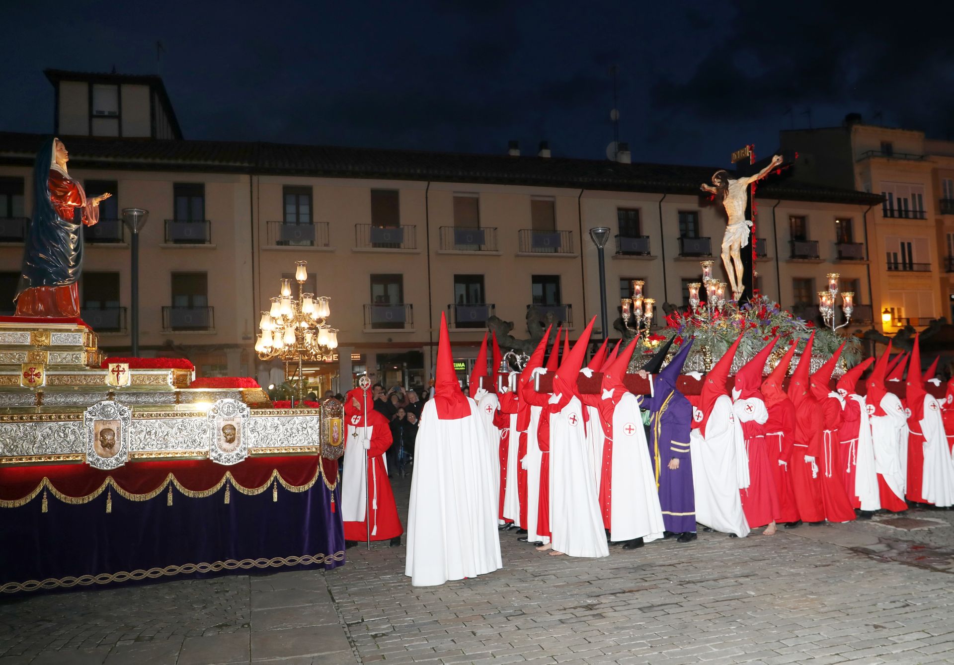 Procesión del Santo Vía Crucis
