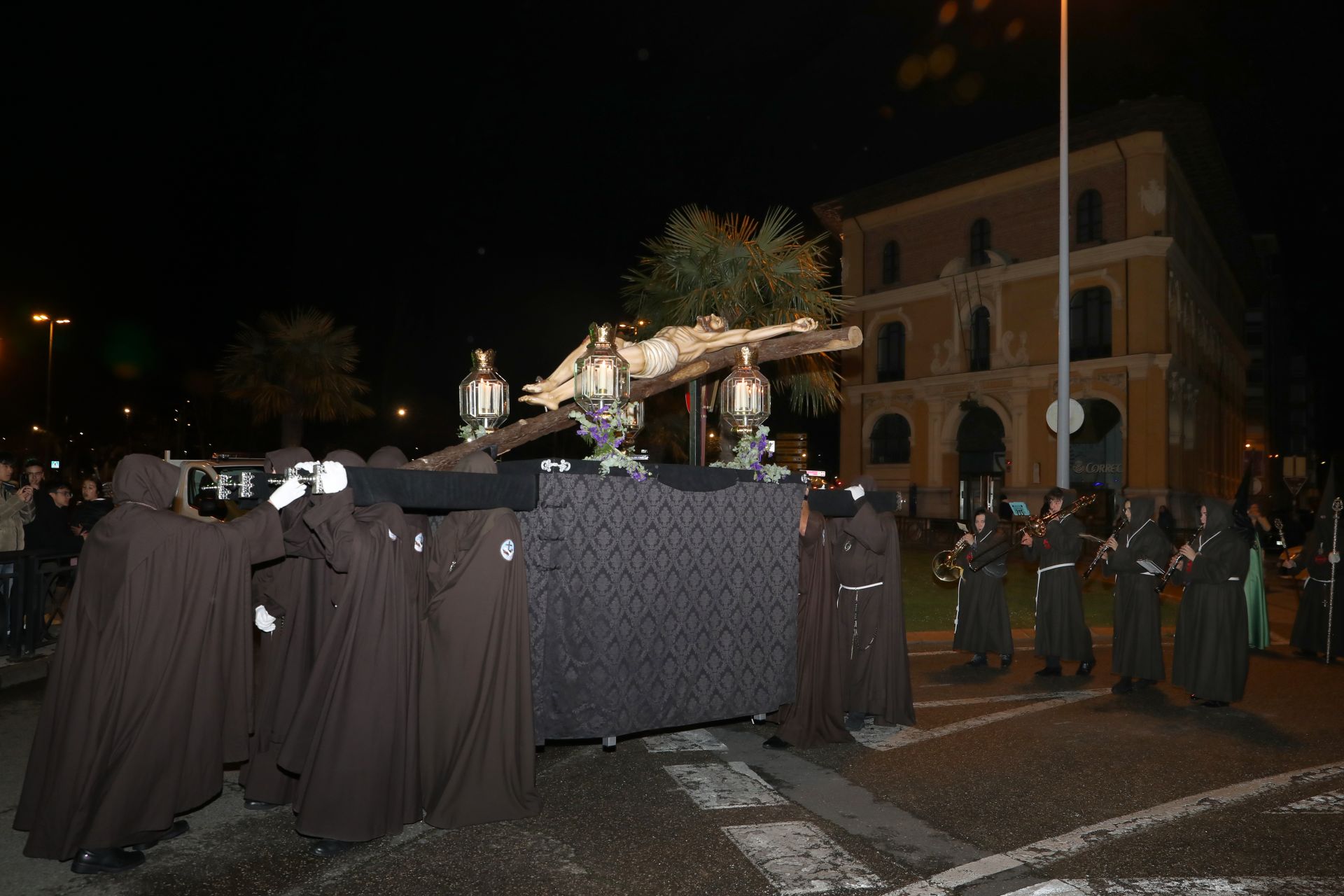 Procesión de Luz y Tinieblas