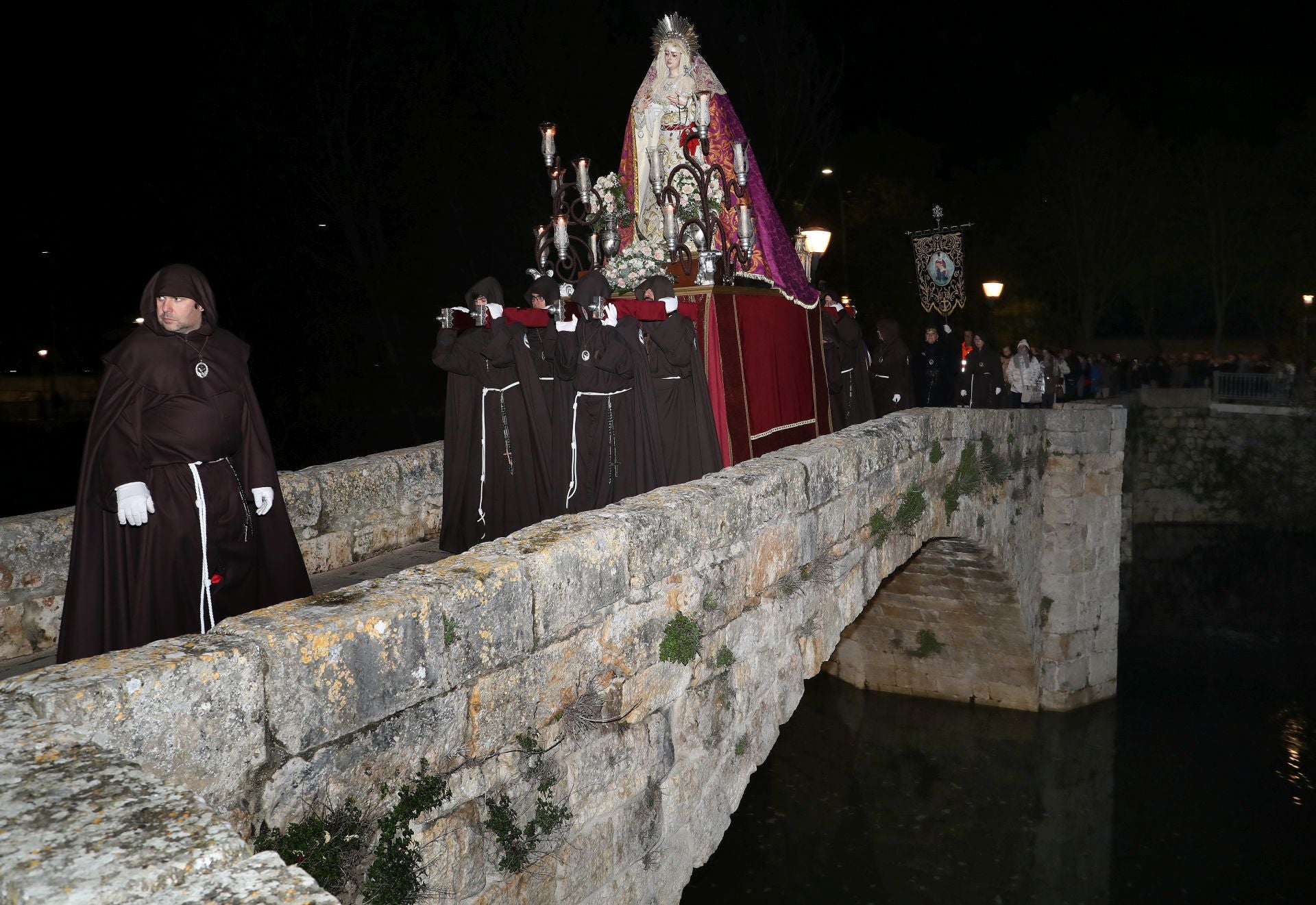 Procesión de Luz y Tinieblas