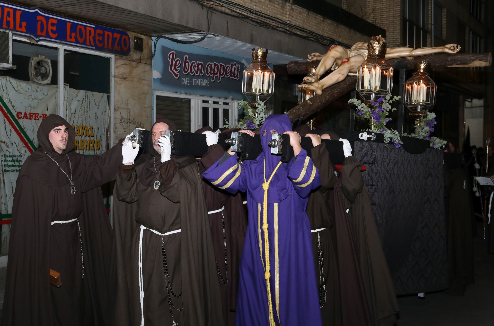 Procesión de Luz y Tinieblas