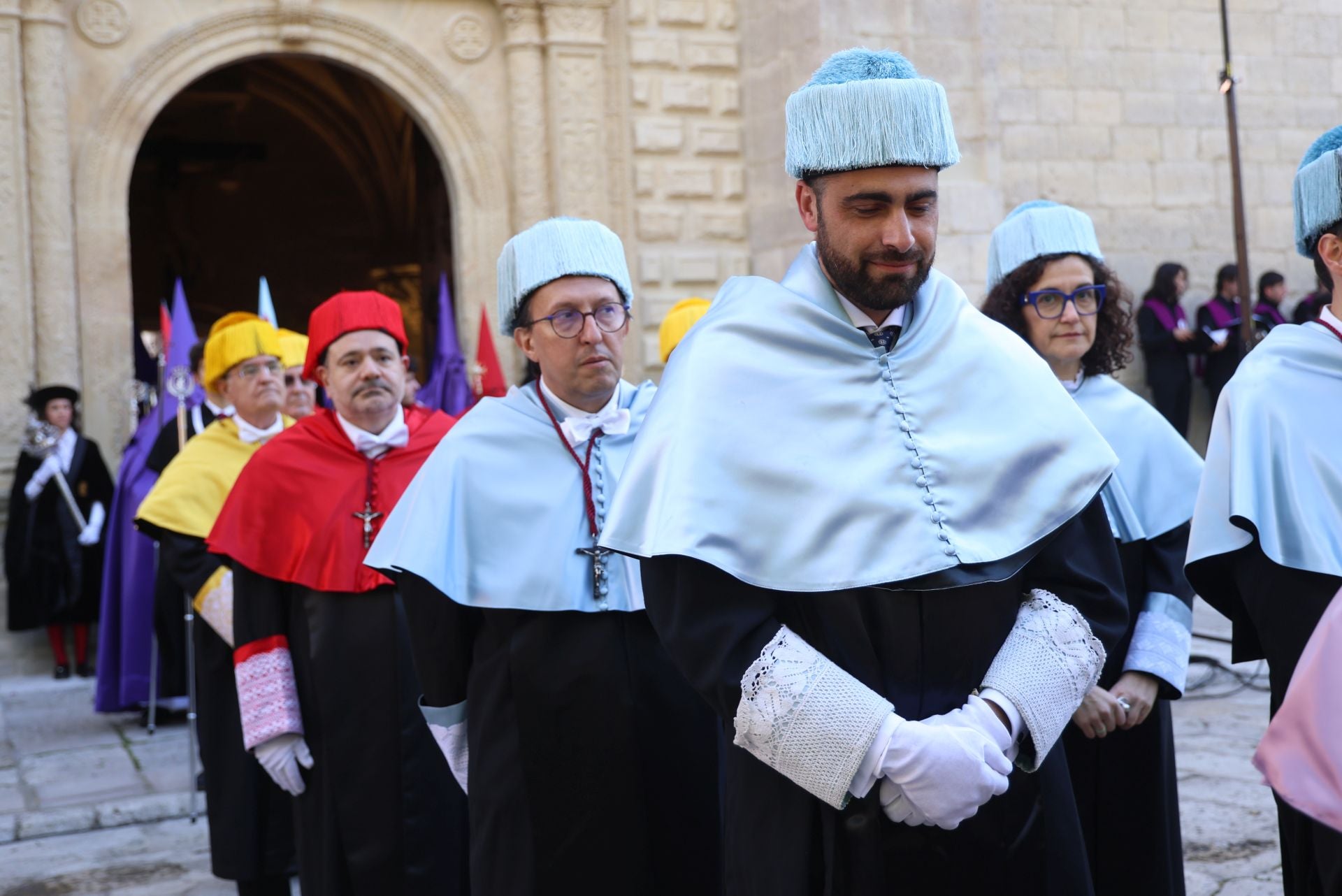 La procesión del Santísimo Cristo de la Luz de Valladolid, en imágenes