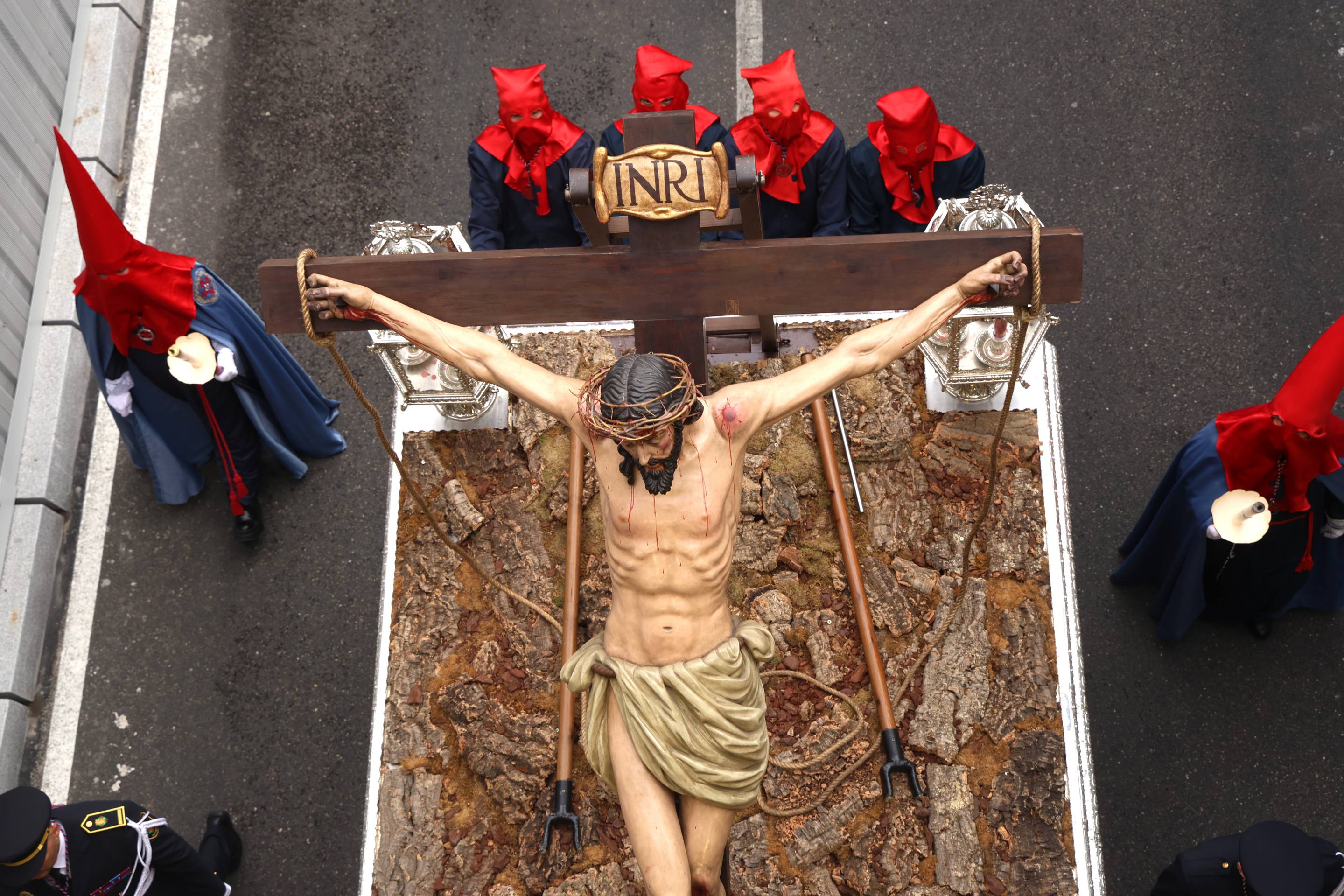 La procesión de la Exaltación de la Luz de Cristo, en imágenes