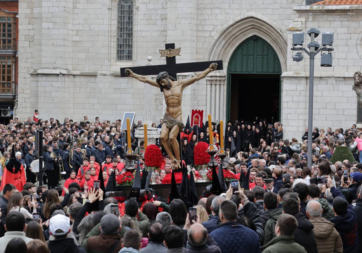 La procesión del Santísimo Cristo de la Preciosísima Sangre, en imágenes