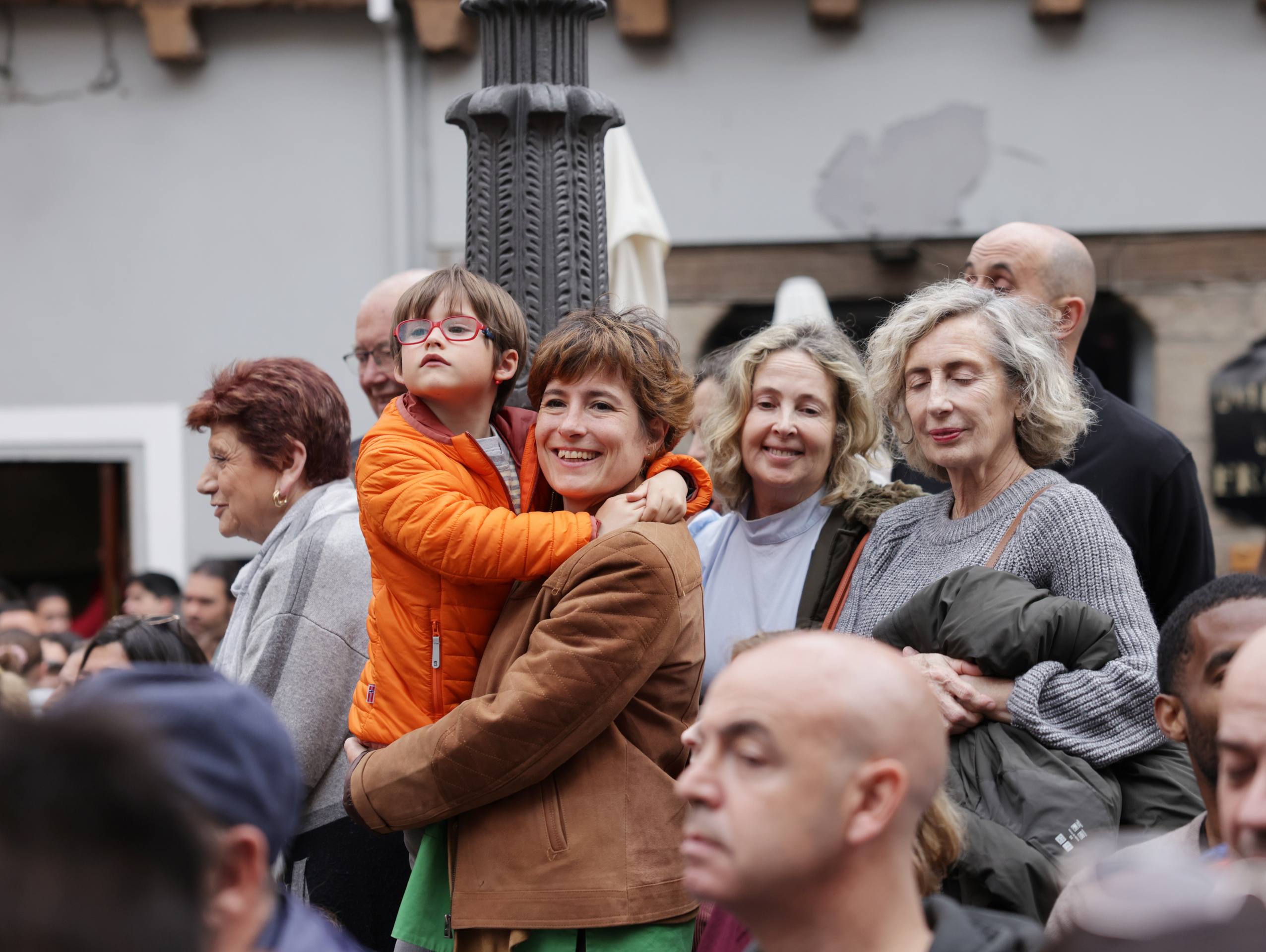 La procesión de Penitencia y Caridad, en imágenes
