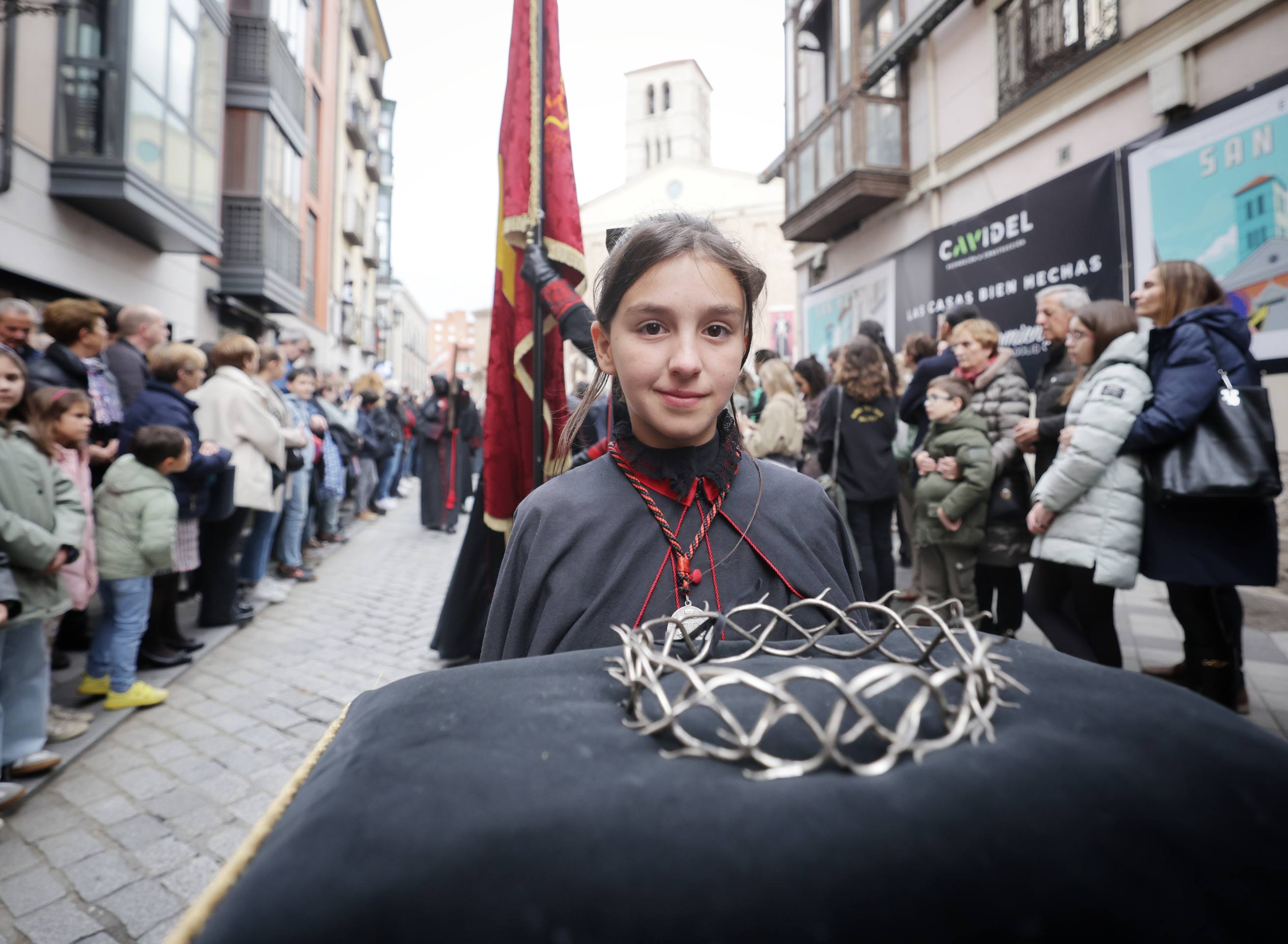 La procesión de Penitencia y Caridad, en imágenes
