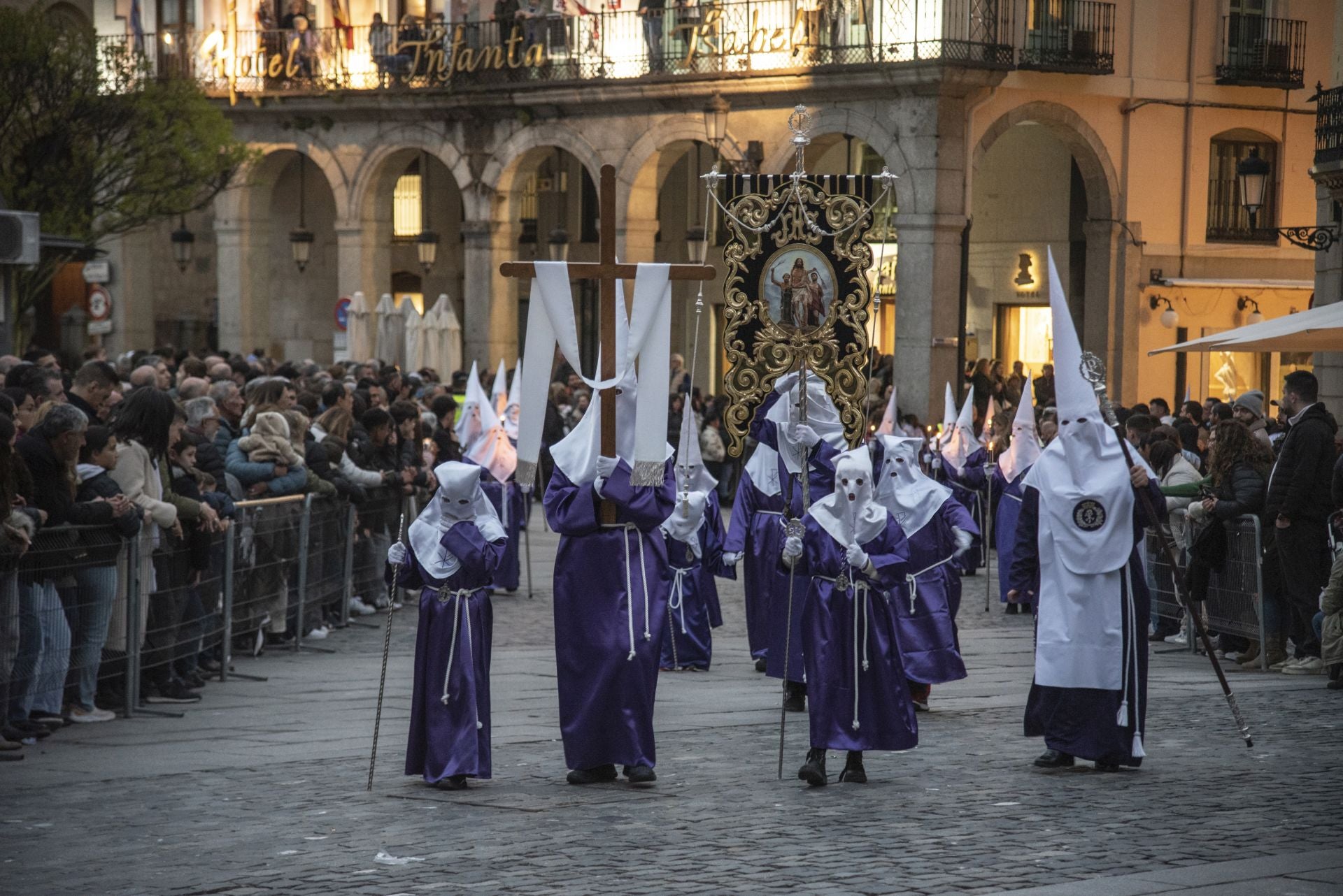 Fotos del Jueves Santo en Segovia (2 de 6)