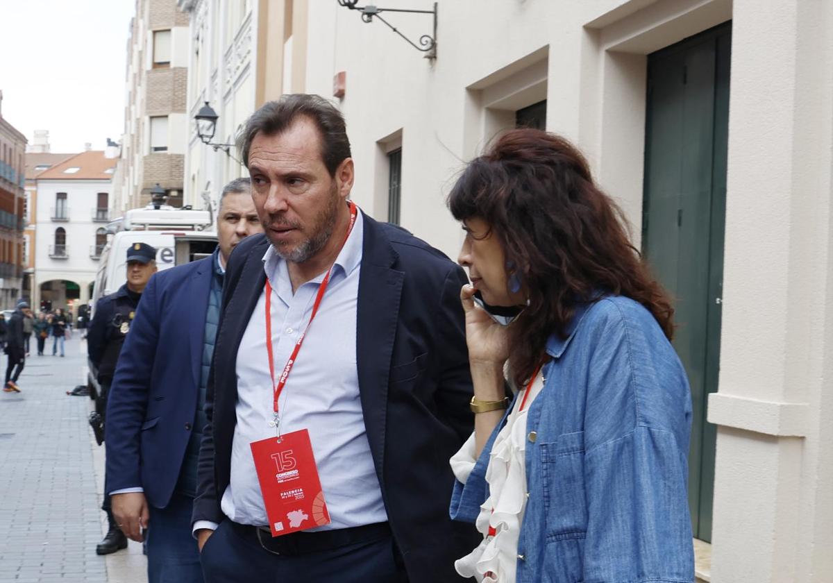 Óscar Puente y Ana Redondo durante el Congreso autonómico celebrado en Palencia.