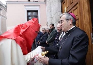 Los jinetes de las Siete Palabras recorren Valladolid para anunciar el sermón de San José Prisco