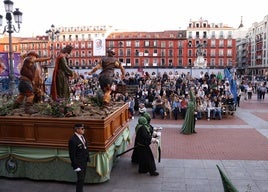 Procesión General de Viernes Santo en Valladolid, en años anteriores.