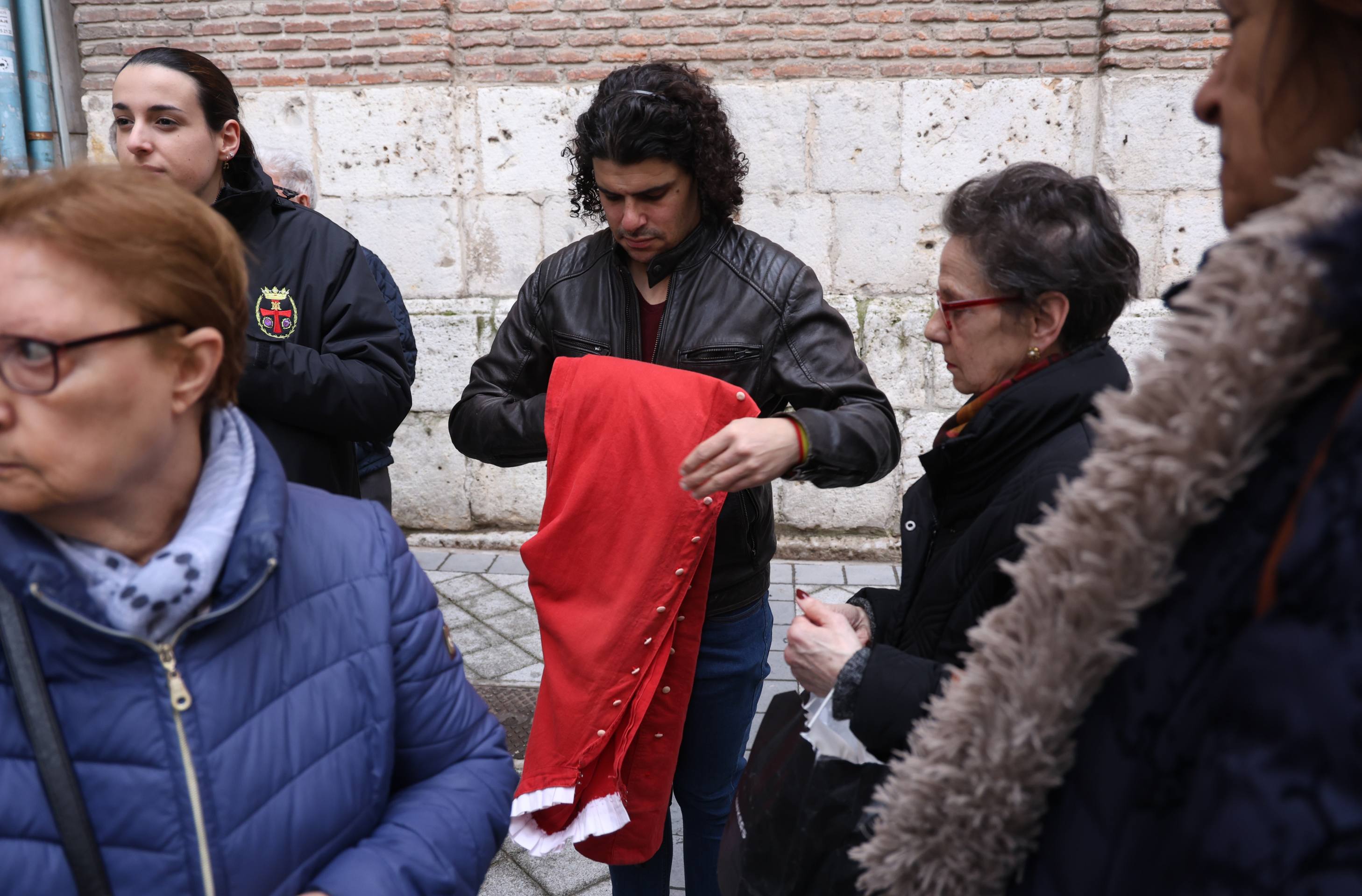Las imágenes de la suspensión de la Procesión General del Viernes Santo
