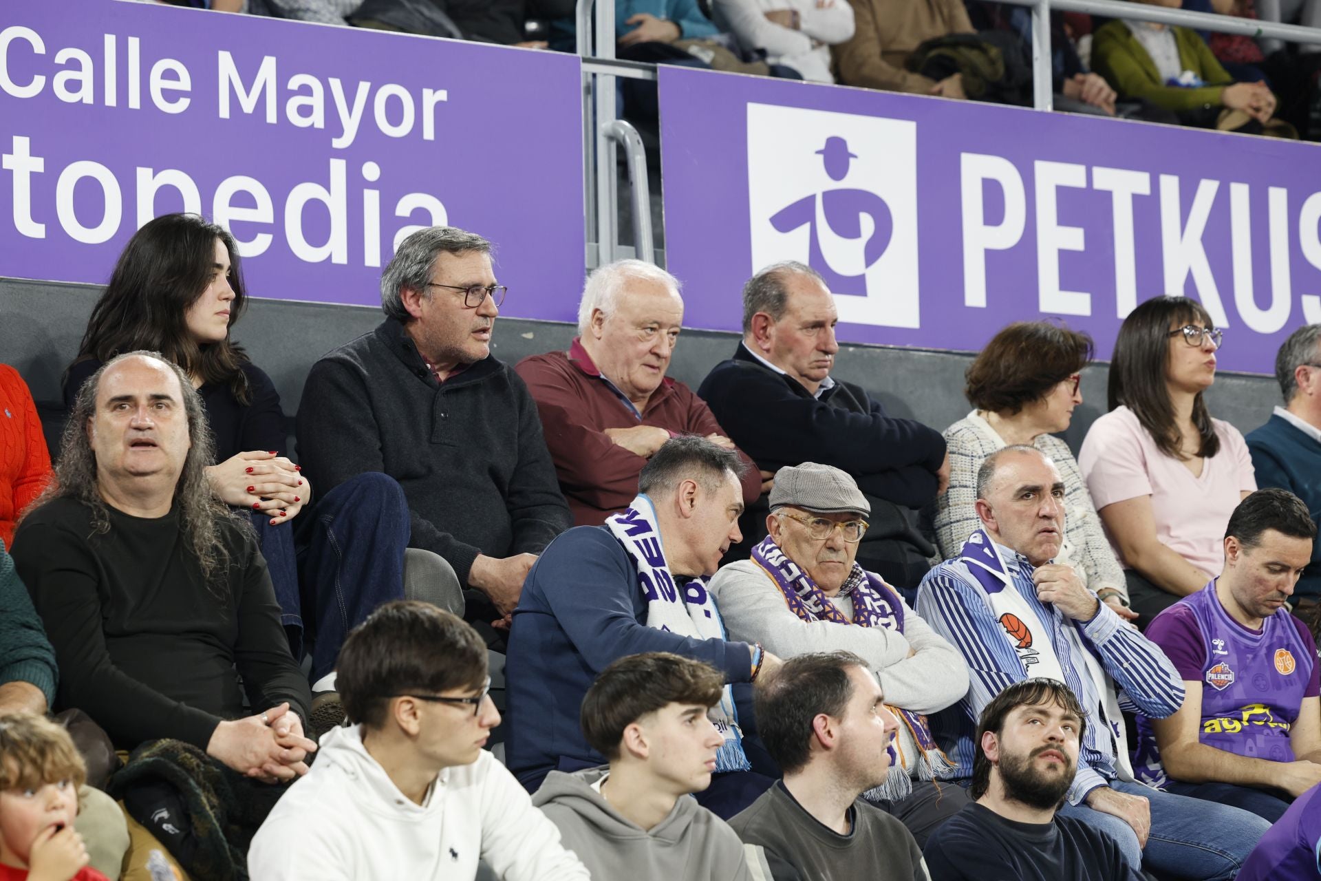 Así animó el público palentino al Súper Agropal ante el Tizona Burgos