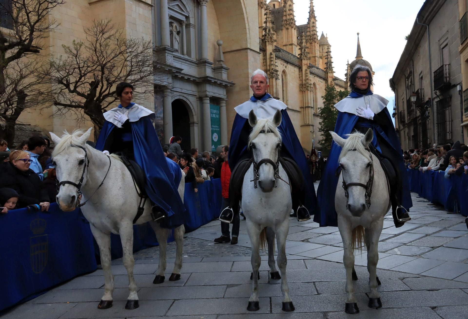Fotos del Viernes Santo en Segovia (1 de 2)