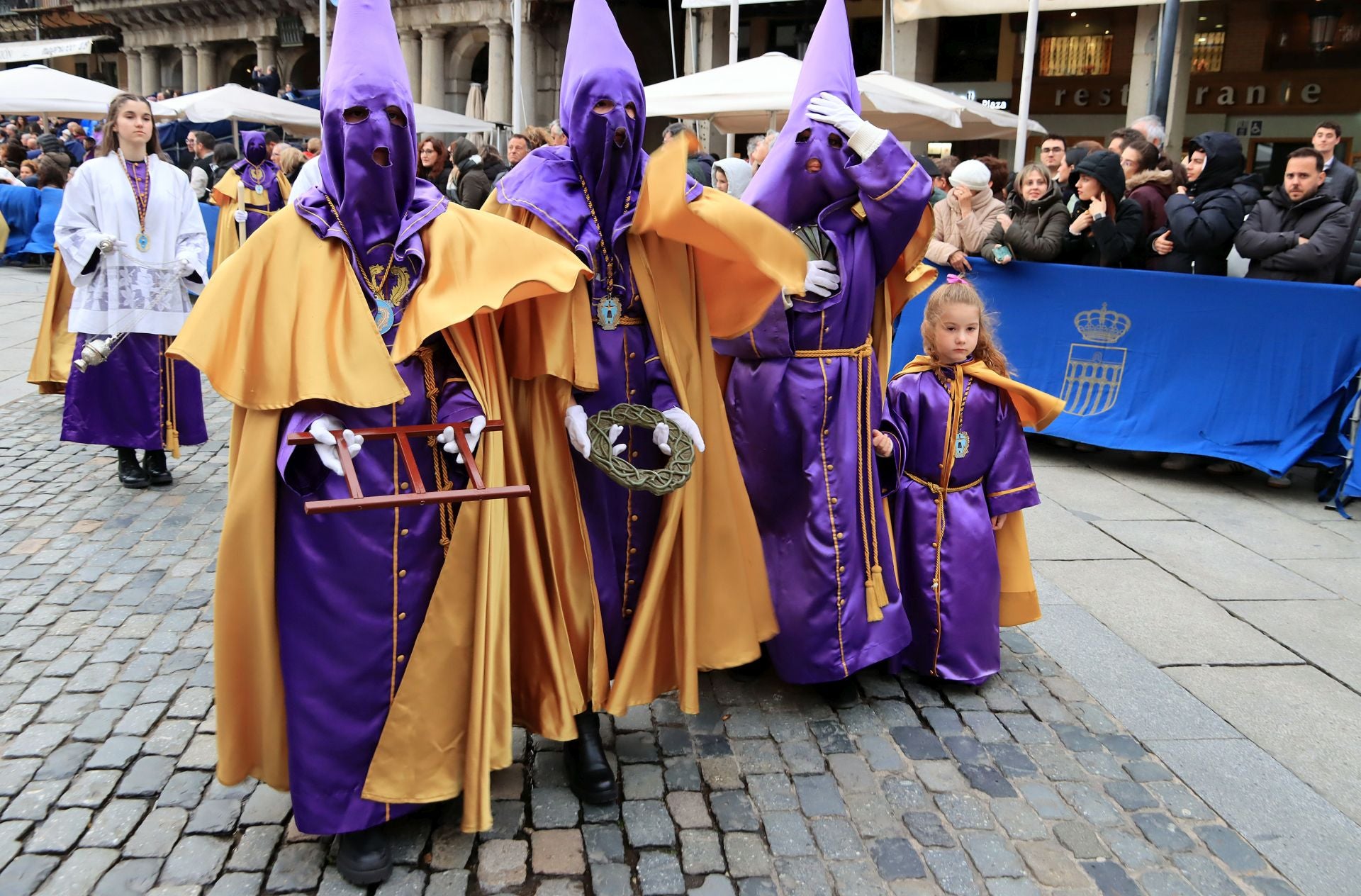 Fotos del Viernes Santo en Segovia (2 de 2)