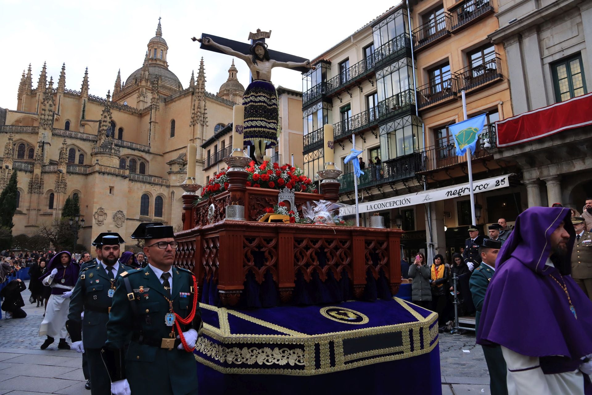 Fotos del Viernes Santo en Segovia (2 de 2)
