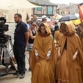 Rodaje de la serie 'Beguinas', en el barrio de San Lorenzo de Segovia.