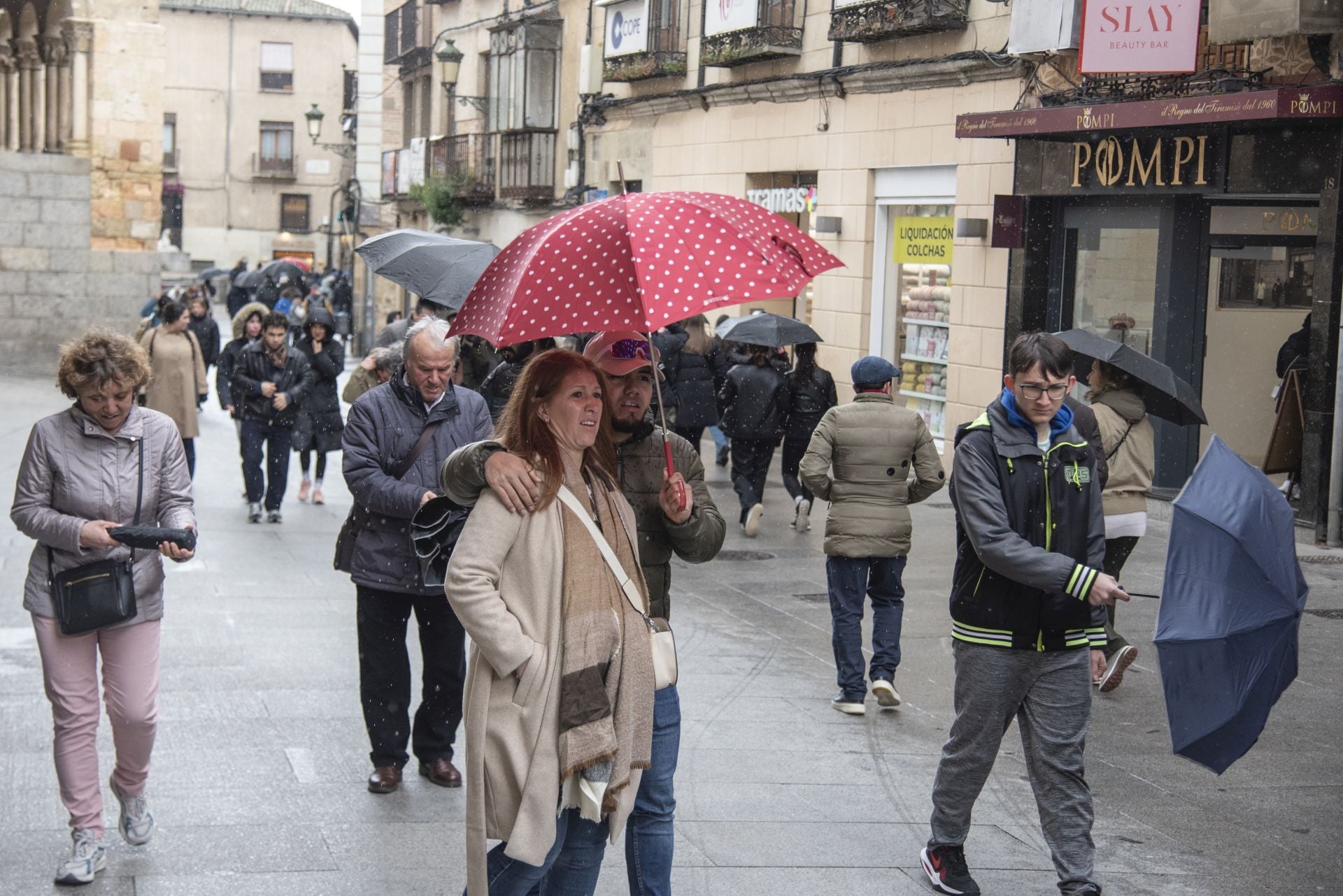 Sábado Santo, de turismo por Segovia