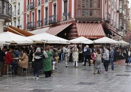 Ambiente en la zona de la Catedral el Domingo de Ramos.