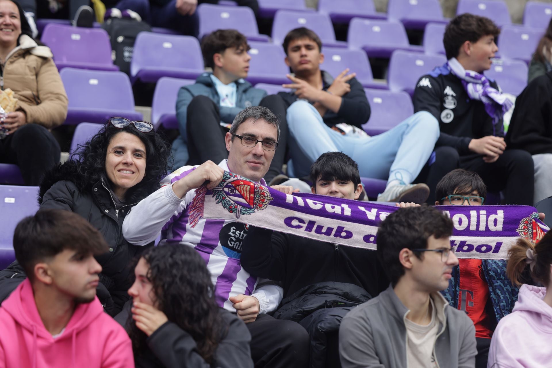 Búscate en la grada del Real Valladolid - Osasuna (2/4)