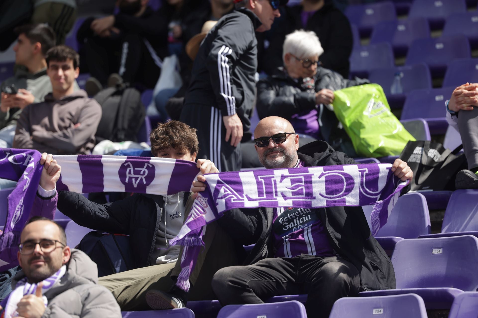 Búscate en la grada del Real Valladolid - Osasuna (1/4)