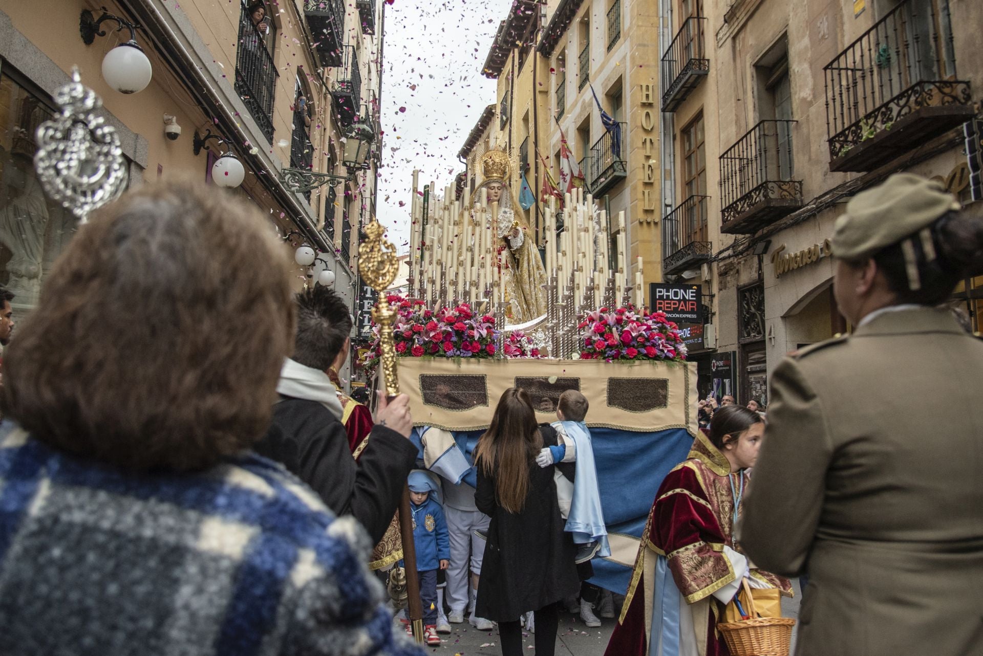 La Procesión de la Virgen del Rocío de Segovia, en imágenes