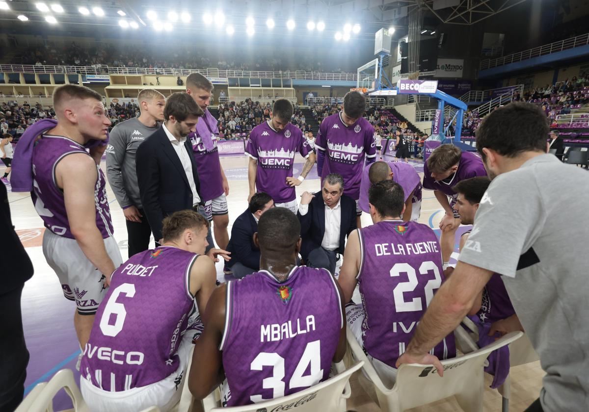 Las imágenes de la espectacular remontada del Real Valladolid Baloncesto contra el Zamora