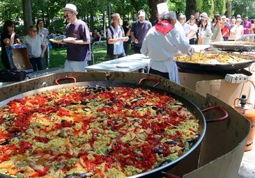 Poner precio más caro para no empadronados en paellas y comidas populares es ilegal