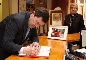Los vallisoletanos se despiden del Papa Francisco: «Transmitía cariño y serenidad»