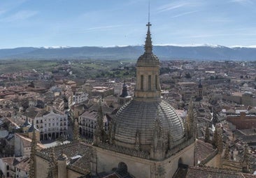 Panorámica desde la cara sur de la torre.