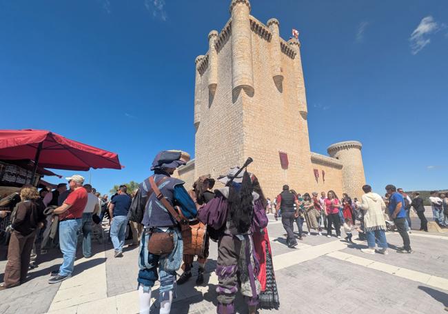 El Centro de Interpretación de la historia comunera en el castillo recibió más de 1.500 visitas a lo largo de toda la jornada