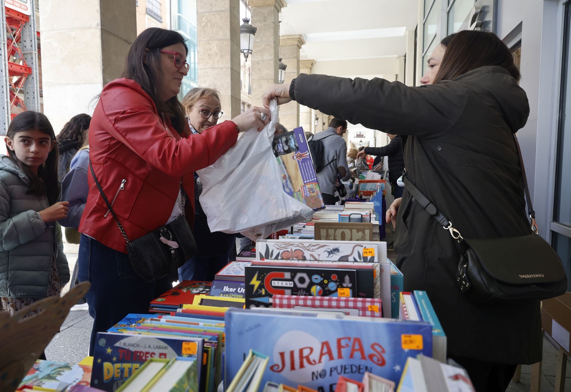 Los libros toman la Calle Mayor de Palencia