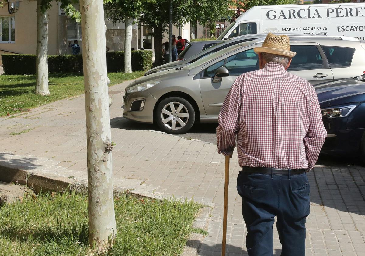 Más de 21.000 segovianos viven solos, casi el doble que a principios de siglo