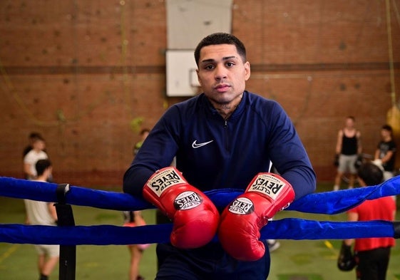 El boxeador vallisoletano Salvi Jiménez, de origen gitano, fue reconocido por su trayectoria deportiva.