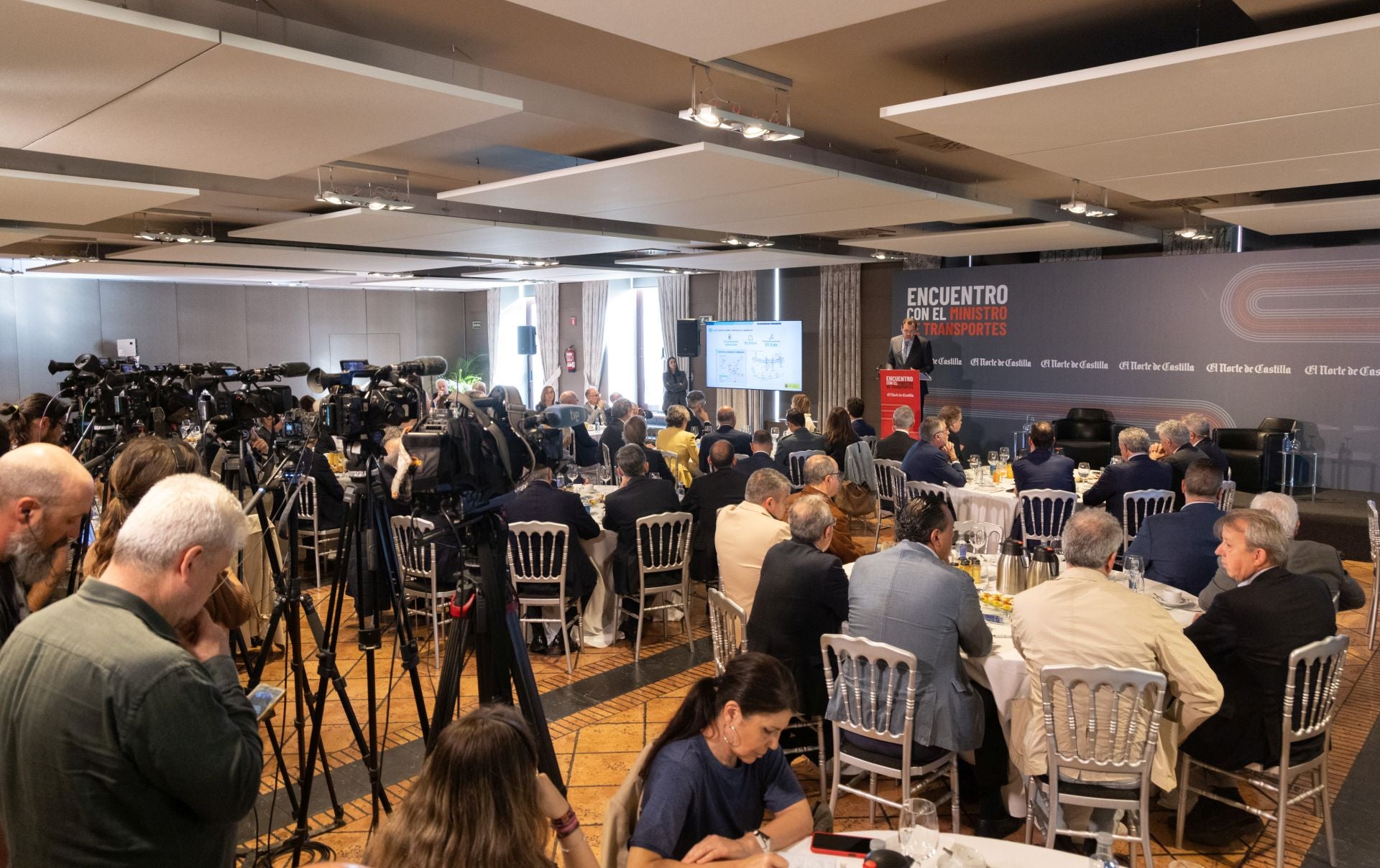 Óscar Puente en el encuentro organizado por El Norte de Castilla