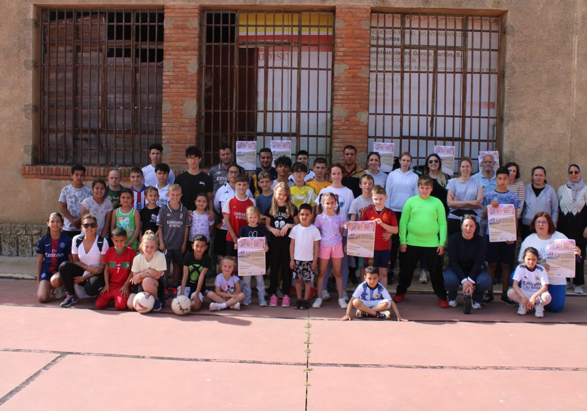 El fútbol sala sirve en Villafrechós para la inclusión de personas inmigrantes