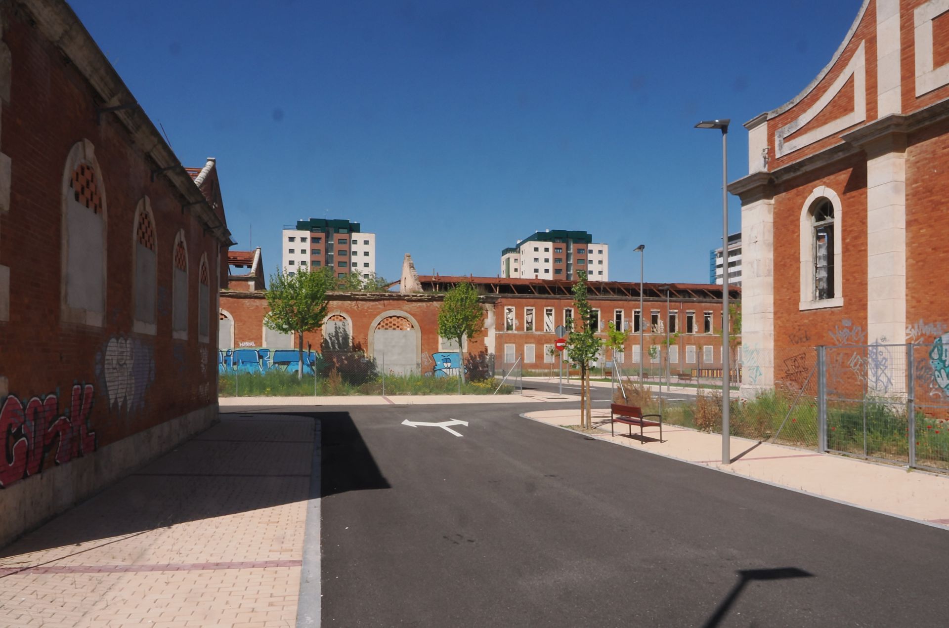 Obras en el Paseo de Arco de Ladrillo de Valladolid para construir pisos para jóvenes