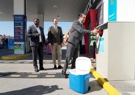 Presentación del punto de recogida en la gasolinera del Camino Viejo de Simancas.