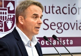 El portavoz del PSOE en la Diputación, Máximo San Macario.