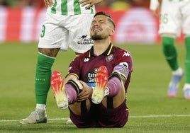 Javi Sánchez se duele en el suelo tras su lesión