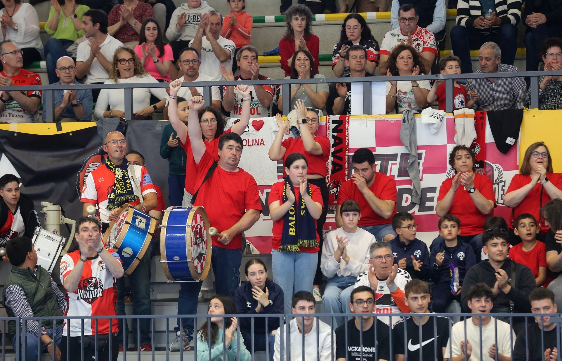 Fotografías de la victoria del Nava ante el Cangas