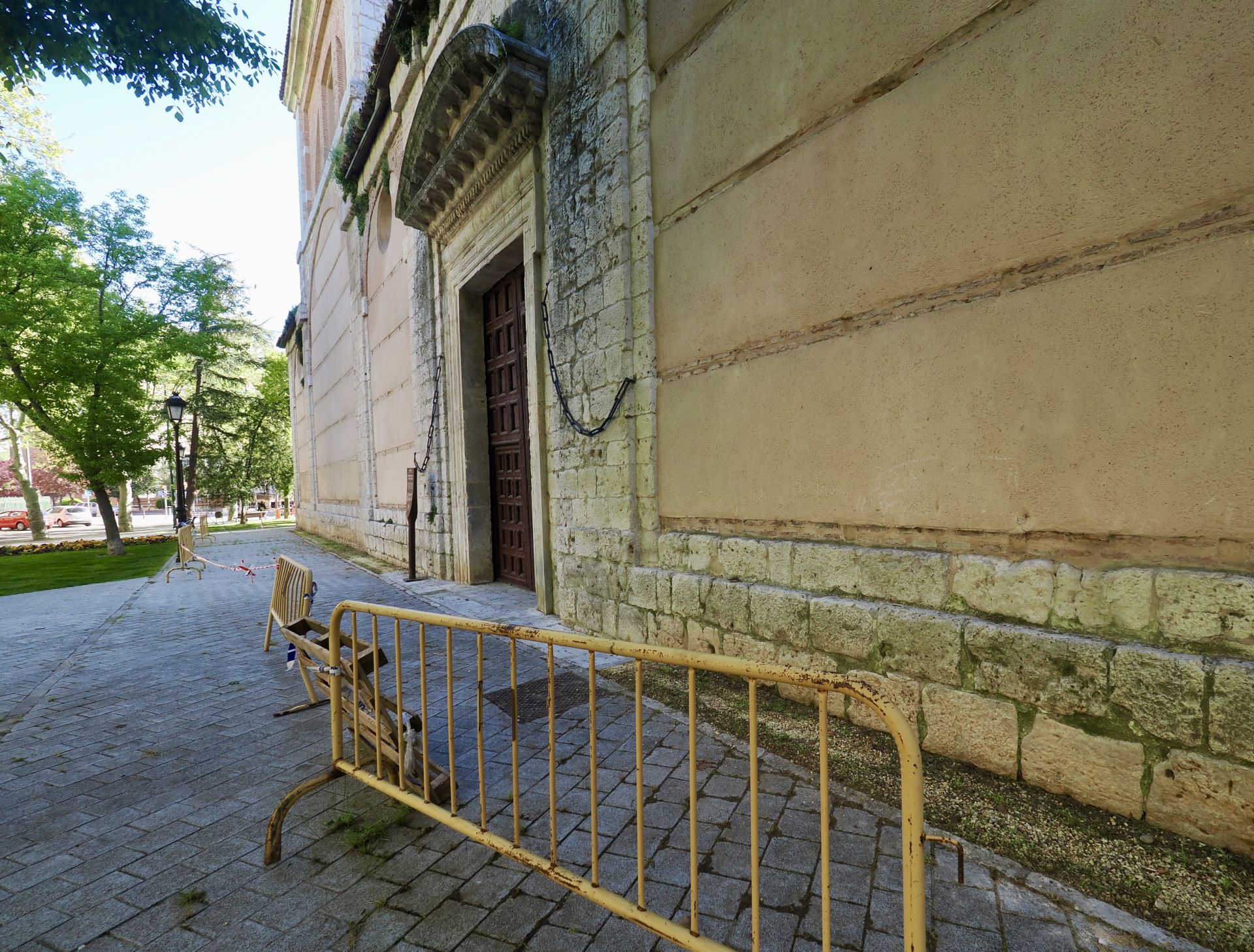 Estado de la cubierta y del entorno del Monasterio de las Huelgas