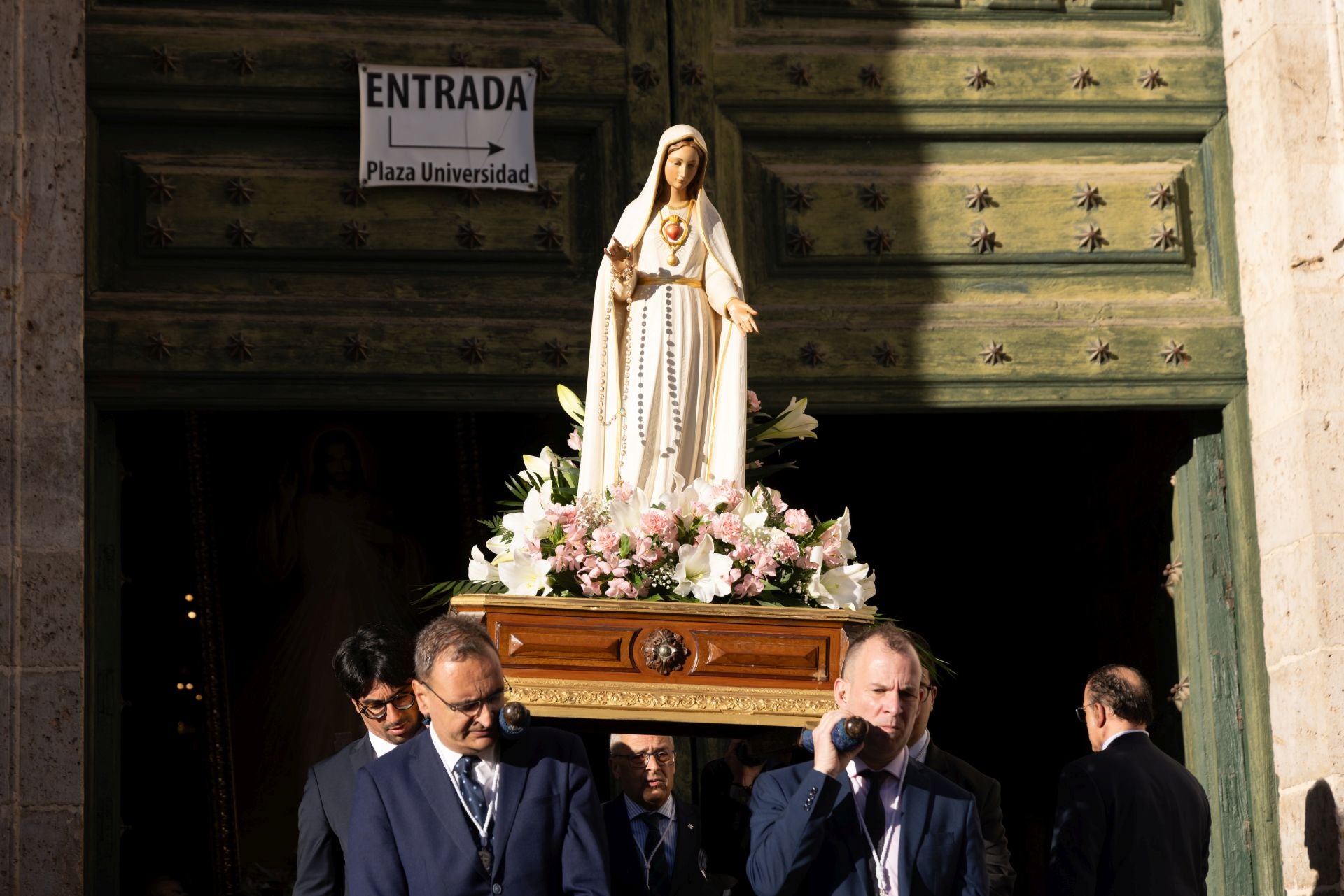 La procesión de la Divina Misericordia, en imágenes