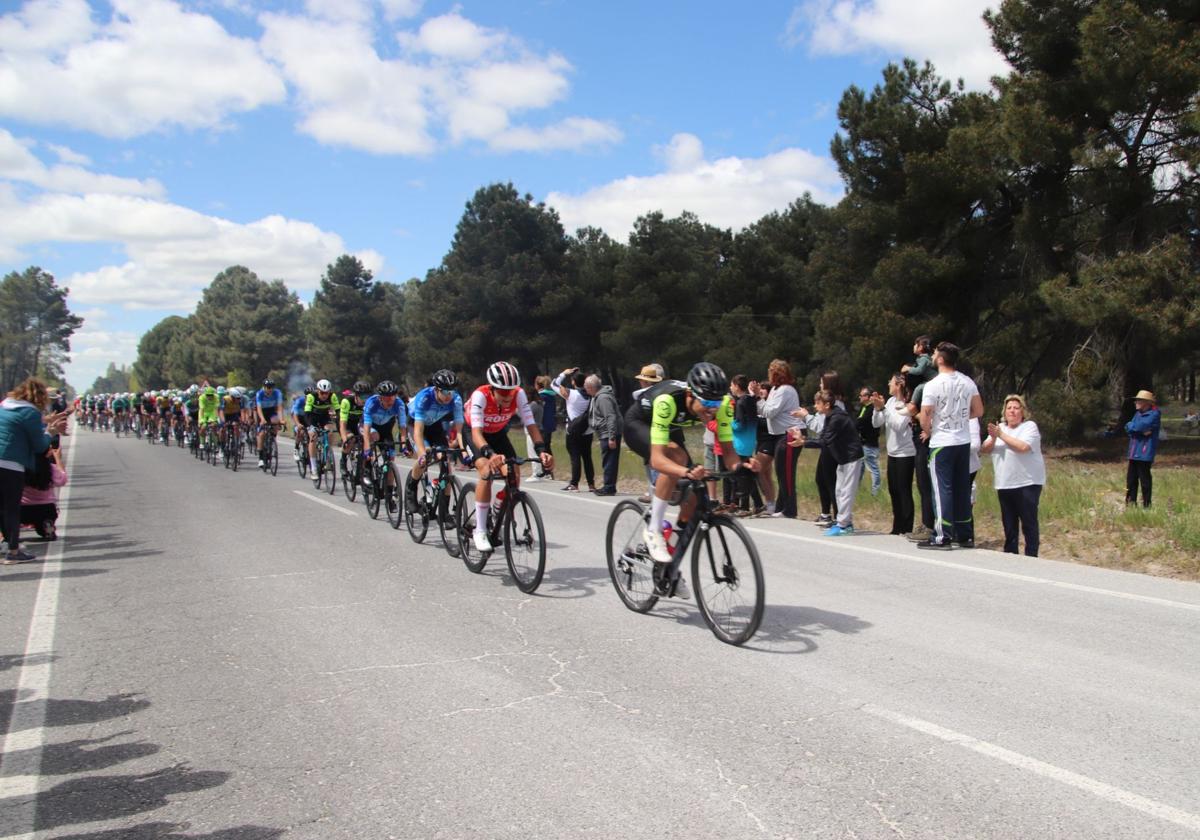 Pedaladas y chuletas con tradición en Cuéllar