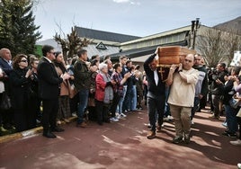 Funeral en Villablino (León) de cuatro mineros muertos en la mina de Cerredo.