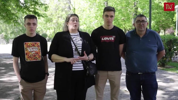 La historia de superación de dos mellizos prematuros con autismo en Valladolid