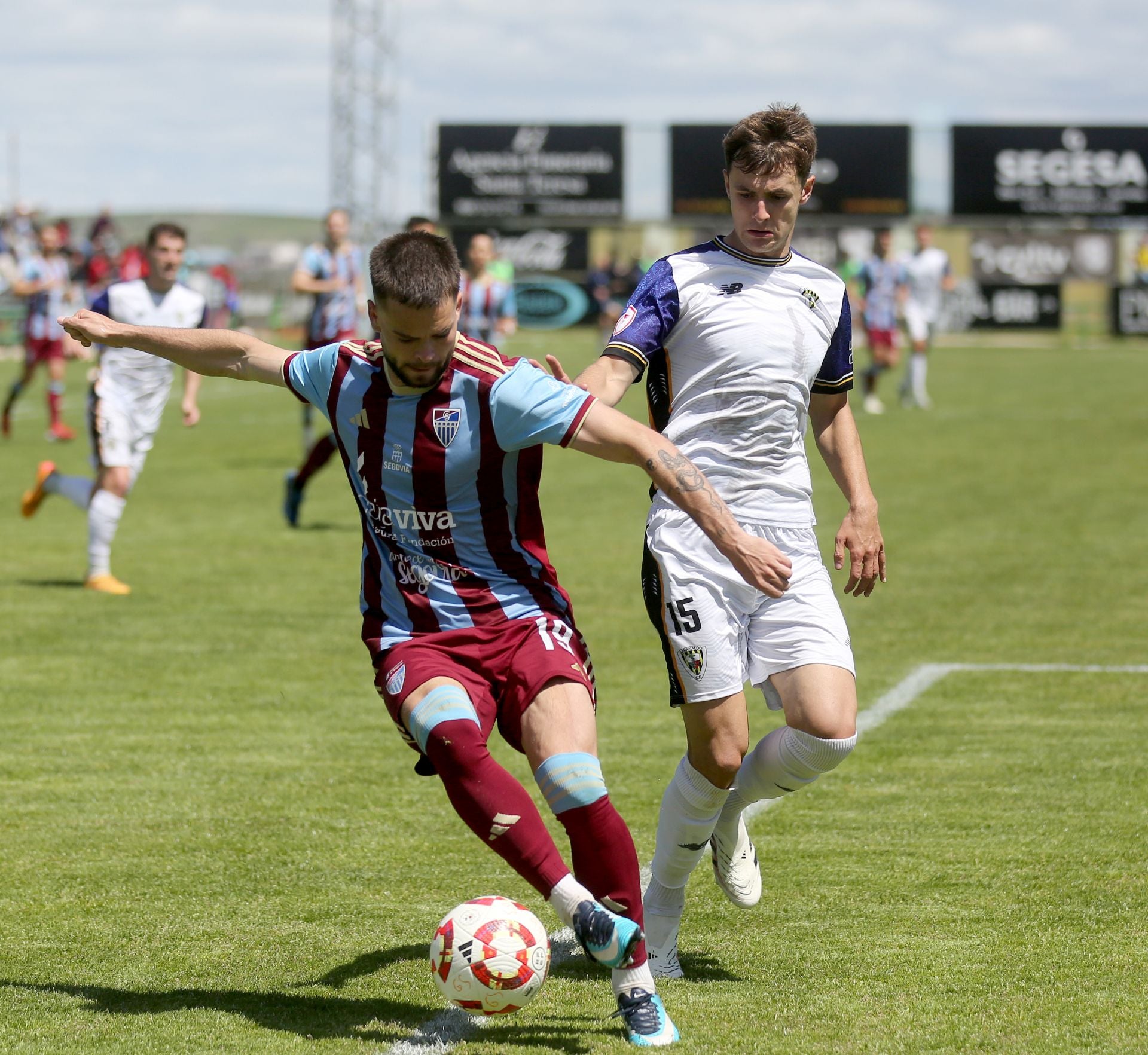 Fotos del partido entre la Segoviana y el Barakaldo